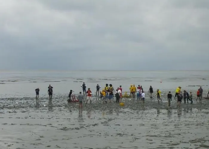 Gemuetliche In Upleward Mit Balkon By Interhome Apartamento