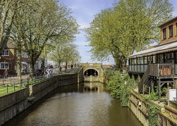 Gemuetliche In Upleward Mit Balkon By Interhome